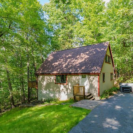 Modern Chalet W Hot Tub, Large Deck, Grill & Wifi Inwood Ngoại thất bức ảnh